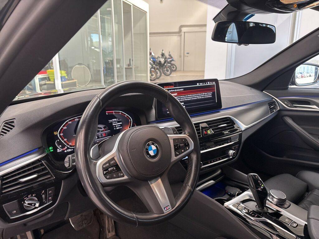 BMW Serie 5 530d Touring mhev 48V xdrive Msport auto