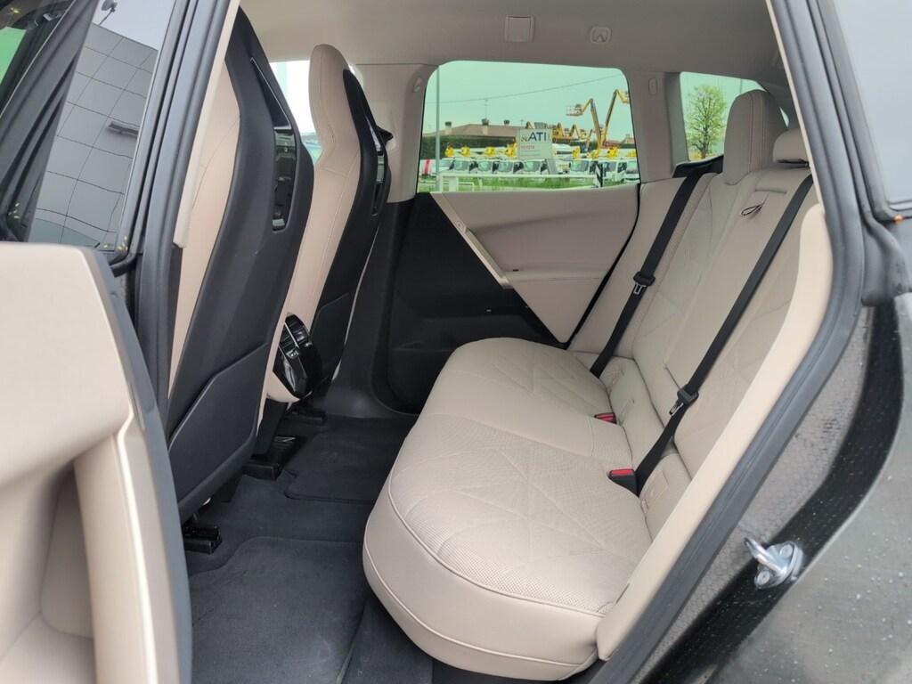 BMW iX xdrive40 pacchetto sportivo