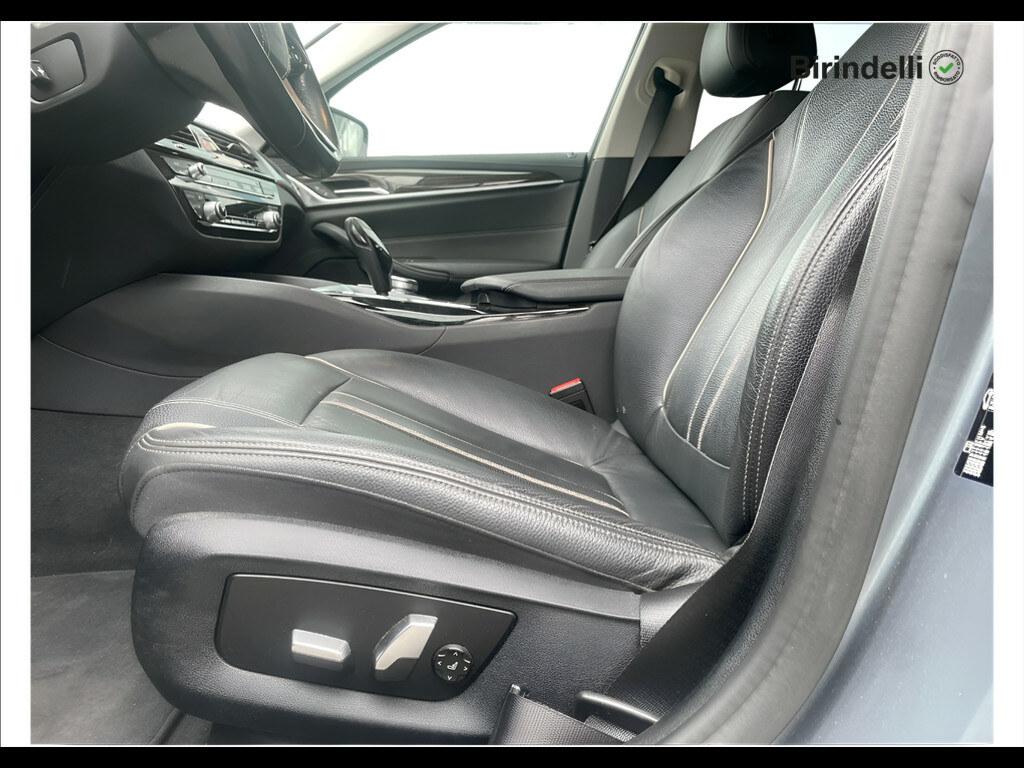 BMW Serie 5 520d Touring mhev 48V Luxury auto