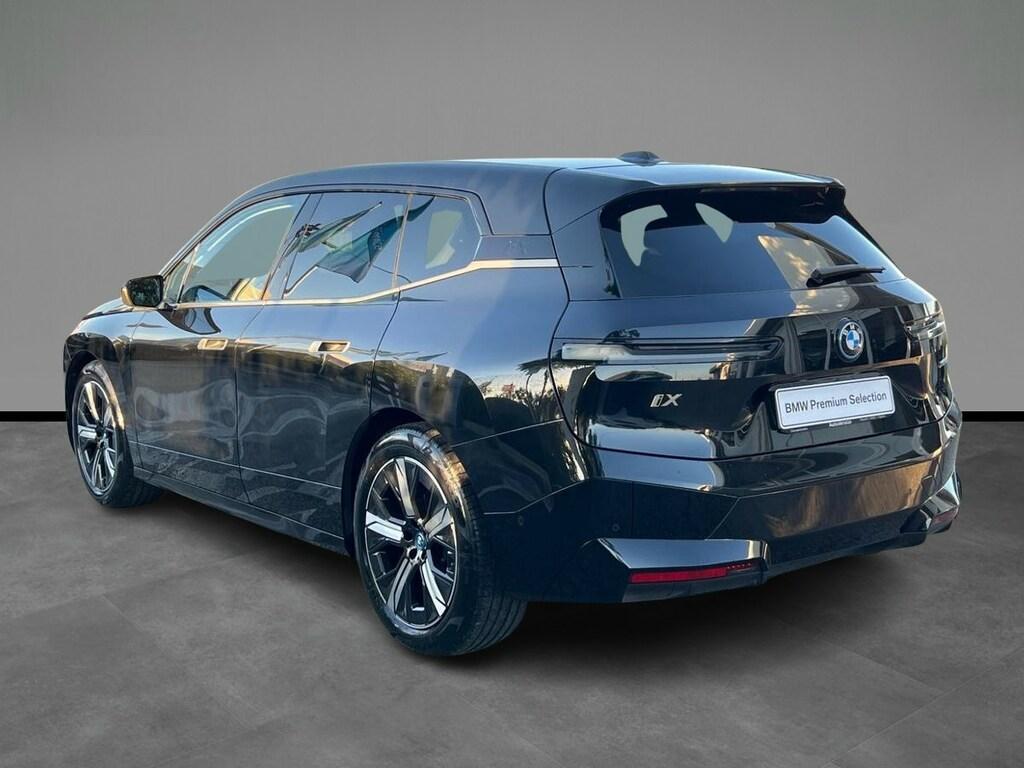 BMW iX xdrive40 pacchetto sportivo
