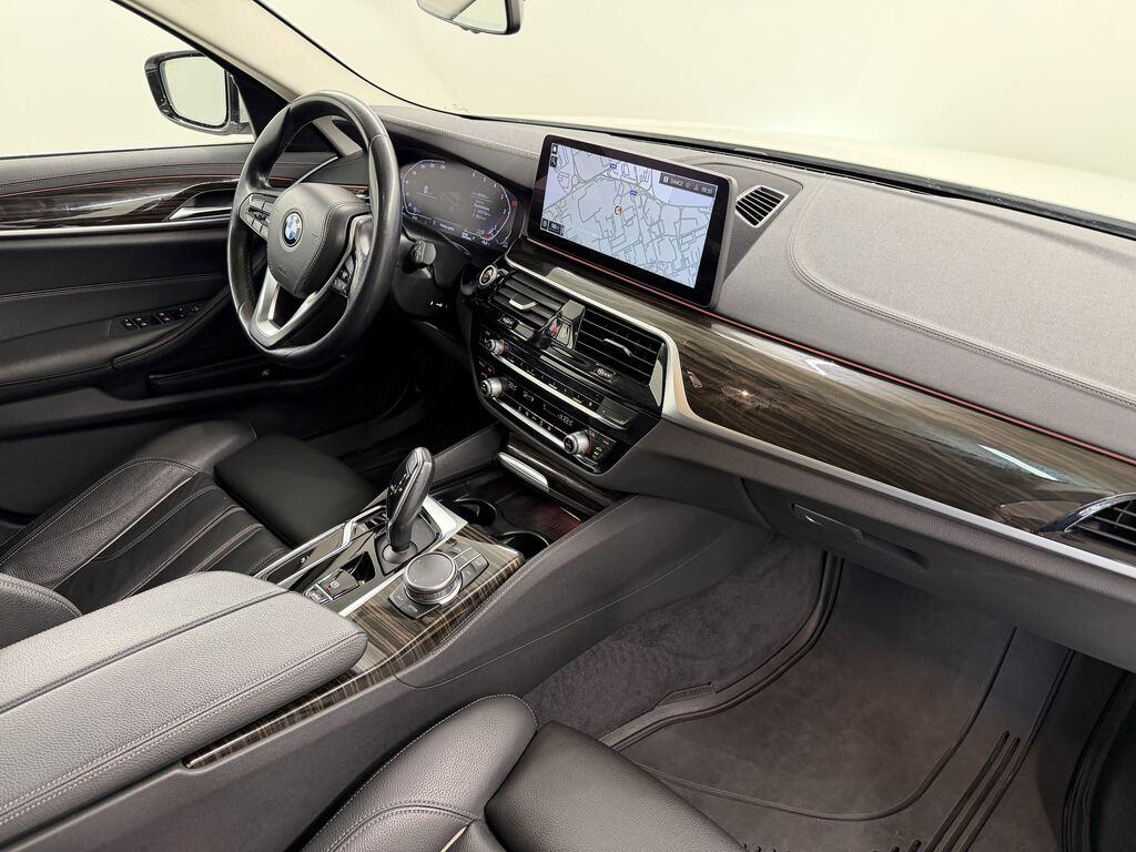 BMW Serie 5 530d Touring mhev 48V xdrive Business auto