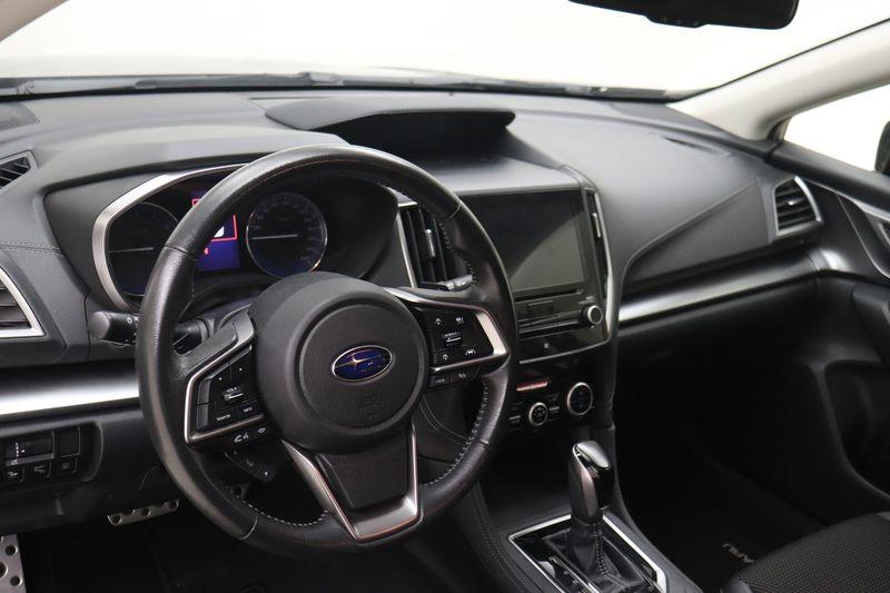 Subaru Impreza 2.0i e-boxer Premium lineartronic