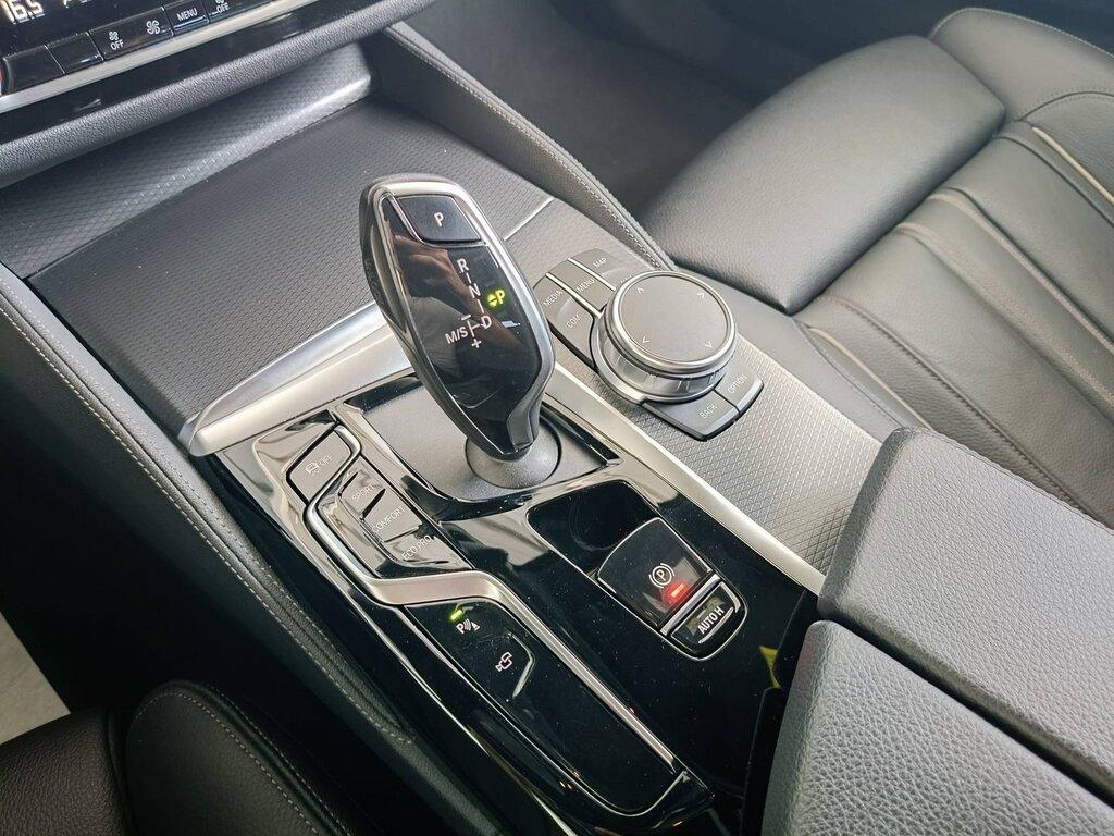 BMW Serie 5 520d Touring mhev 48V xdrive Msport auto