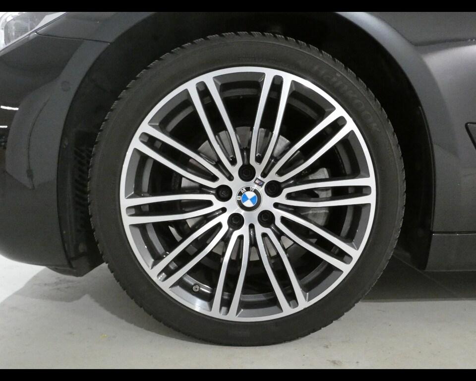 BMW Serie 5 520d mhev 48V xdrive Msport auto