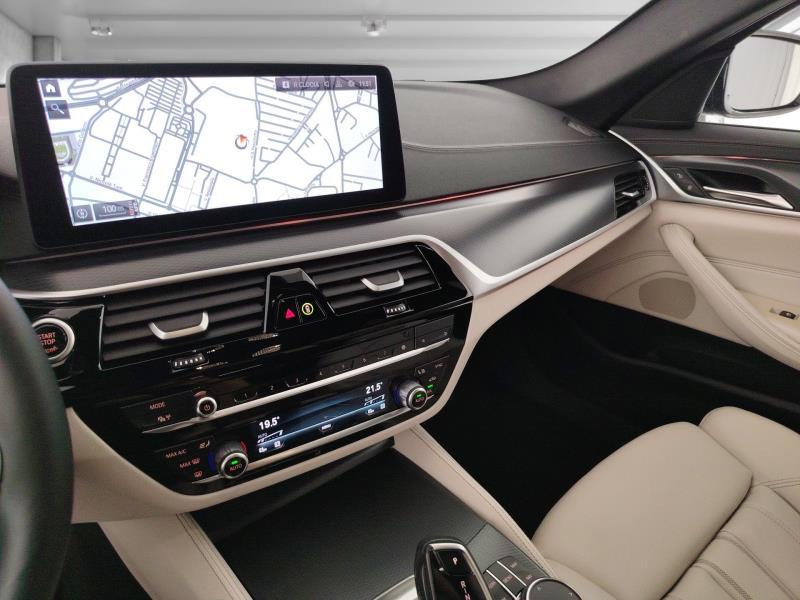 BMW Serie 5 520d Touring mhev 48V xdrive Msport auto