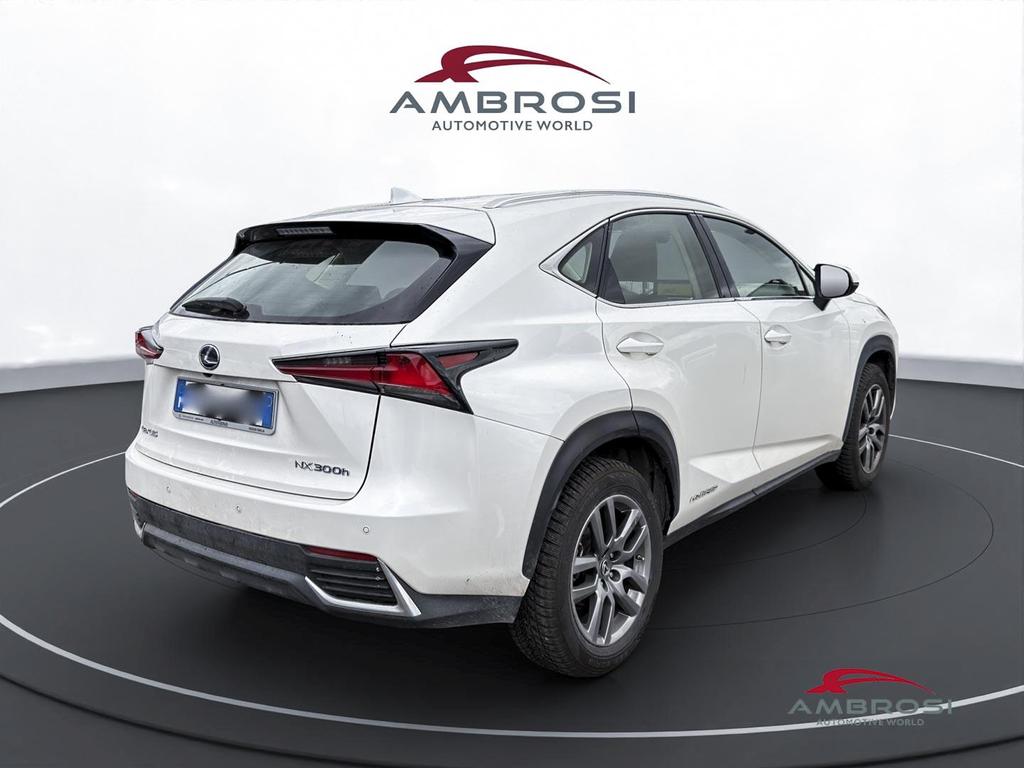 Lexus NX 300 h 2.5 Executive 4wd cvt