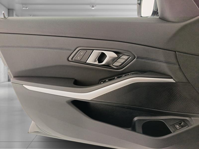 BMW Serie 3 320d Touring mhev 48V Msport xdrive auto