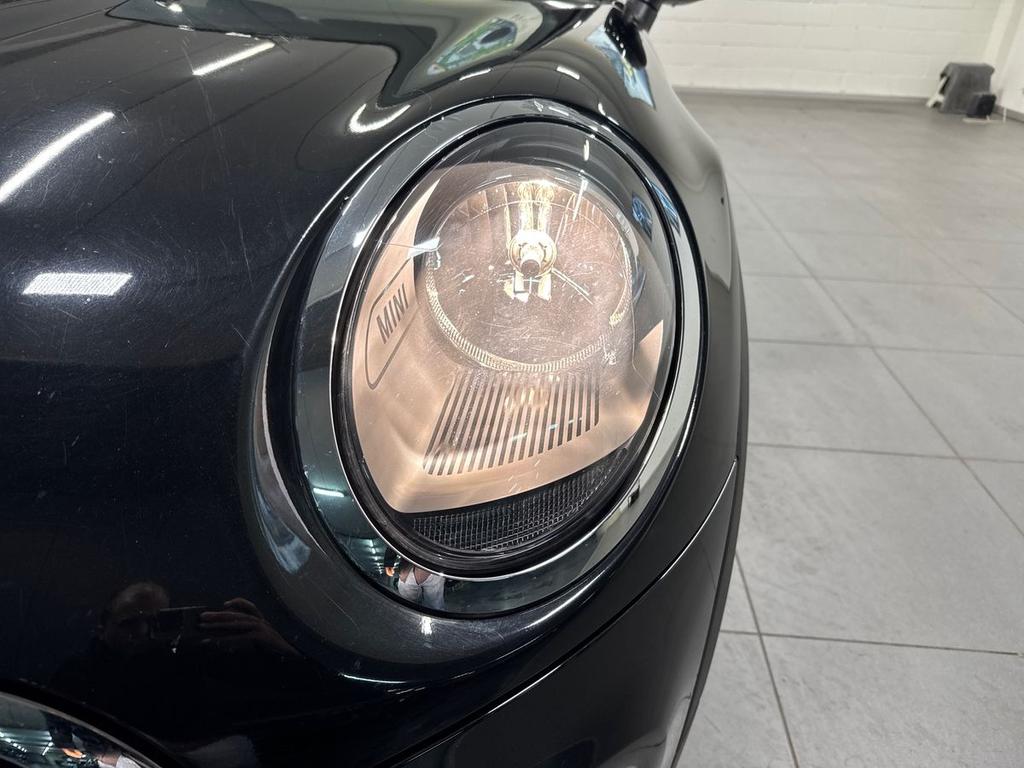 Mini Cooper D Cabrio 1.5 Cooper D Hype Auto