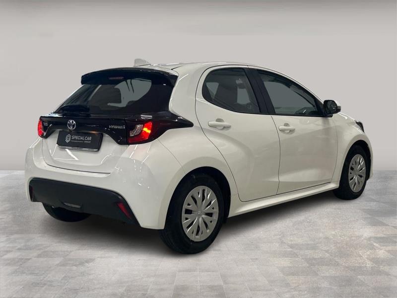 Toyota Yaris 1.5 hybrid Business