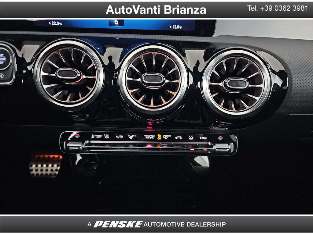 Mercedes CLA Shooting Brake 200 d Premium auto