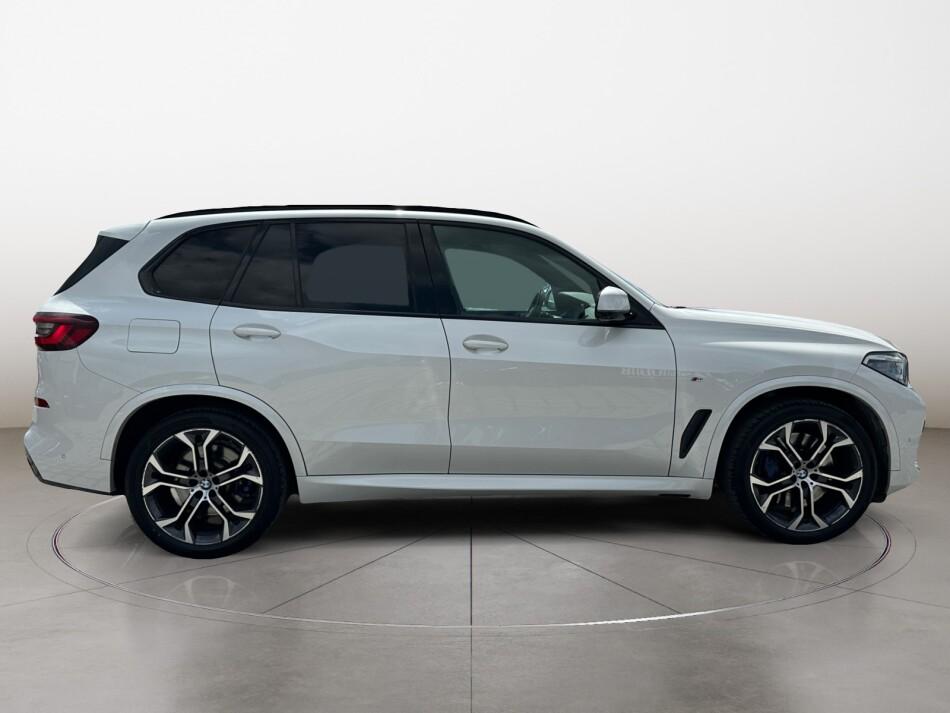 BMW X5 xdrive40d mhev 48V Msport auto