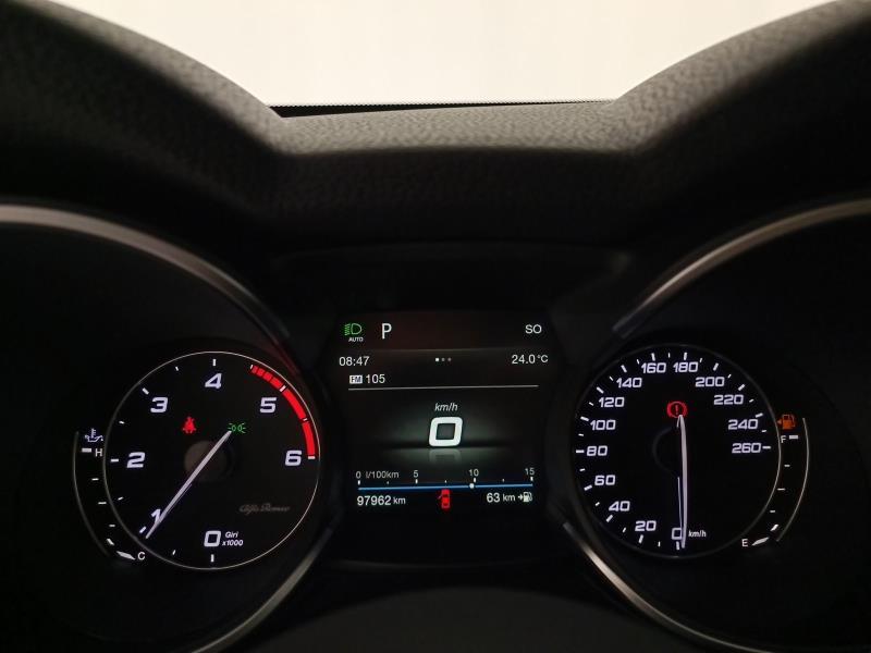 Alfa Romeo Stelvio 2.2 t Executive Q4 210cv auto