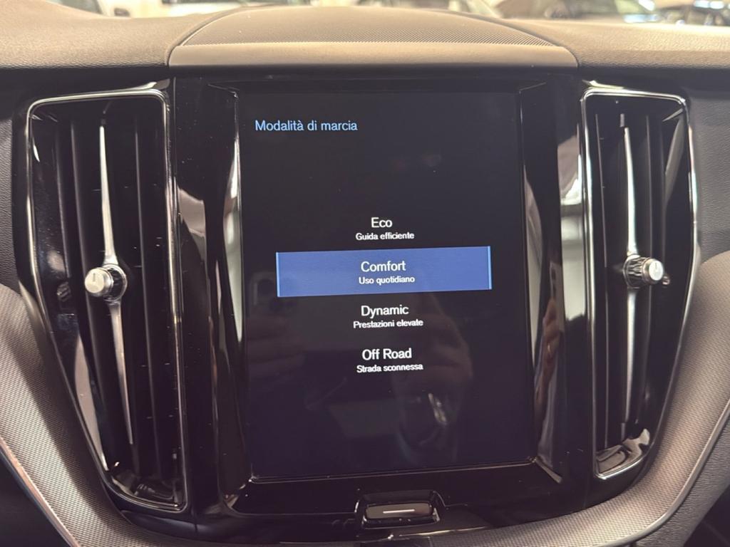 Volvo XC60 2.0 B4 Business Plus awd geartronic my20