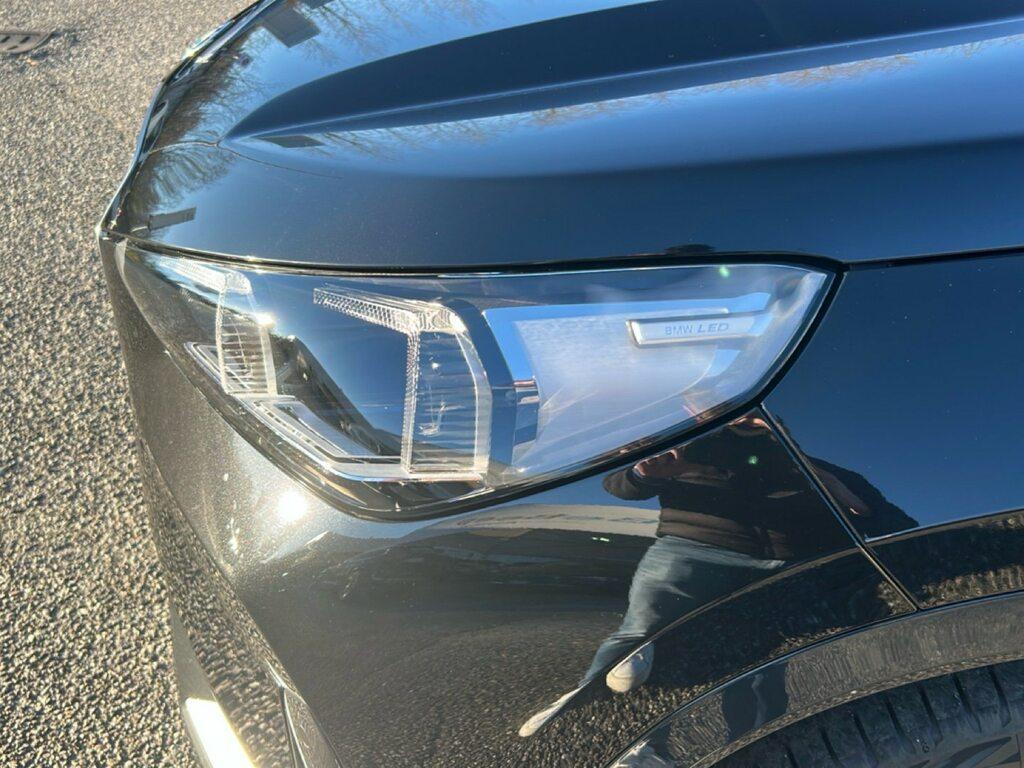 BMW iX1 edrive 20 X-Line