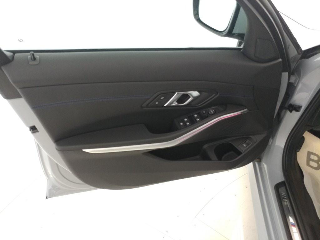 BMW Serie 3 320d mhev 48V Msport auto