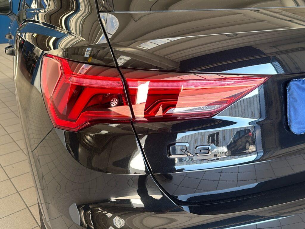 Audi Q3 35 1.5 tfsi mhev Business Advanced s-tronic