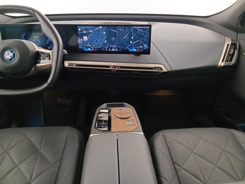 BMW iX xdrive50 pacchetto sportivo
