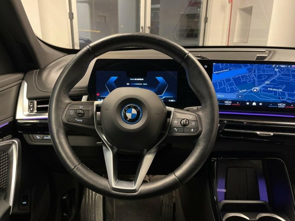 BMW iX1 edrive 20 X-Line