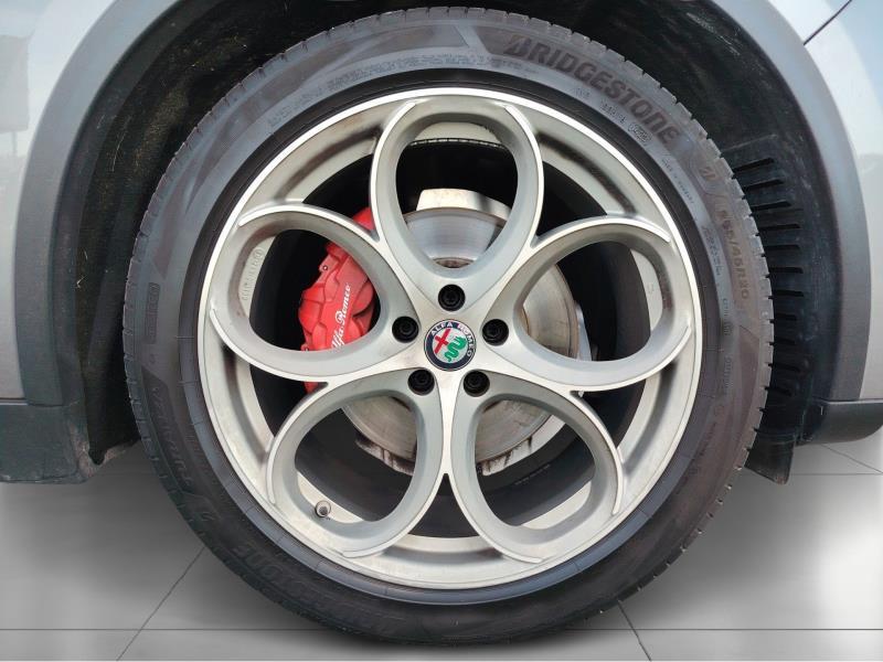 Alfa Romeo Stelvio 2.2 t Business rwd 180cv auto