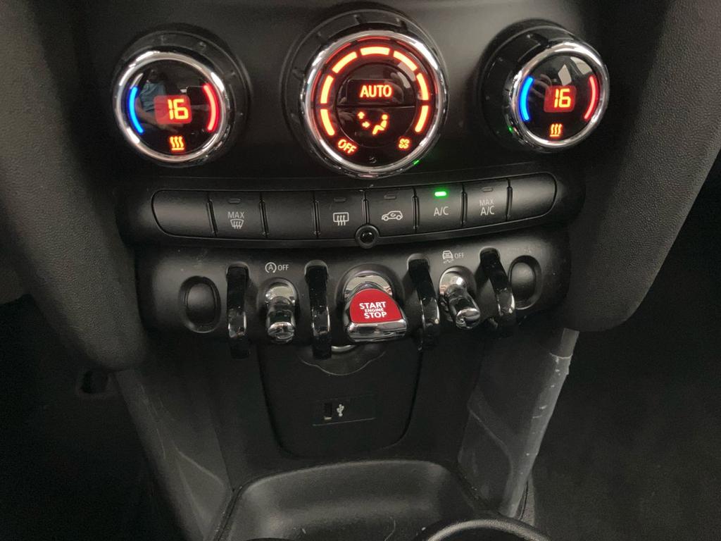 Mini Cooper 1.5 TwinPower Turbo Cooper Business XL DCT