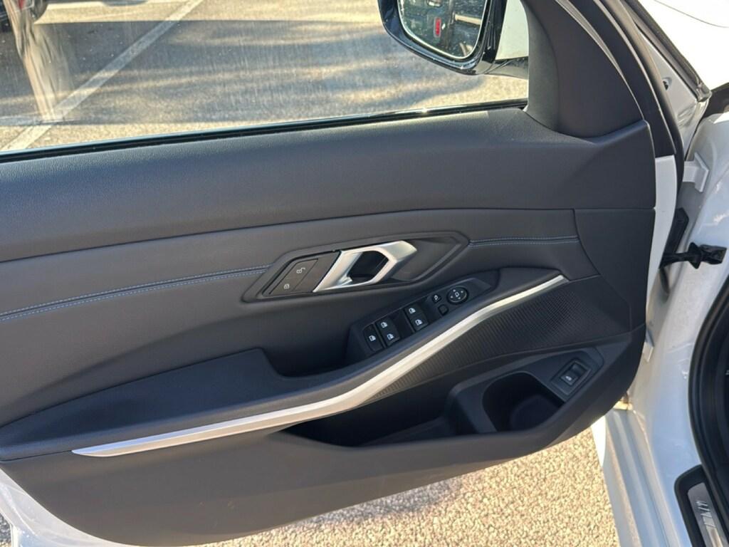 BMW Serie 3 320d Touring mhev 48V Msport xdrive auto