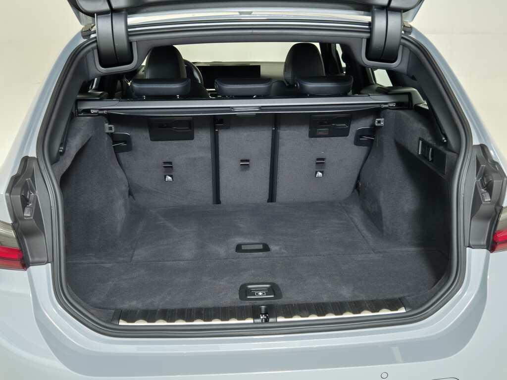 BMW Serie 3 320d Touring mhev 48V Msport auto