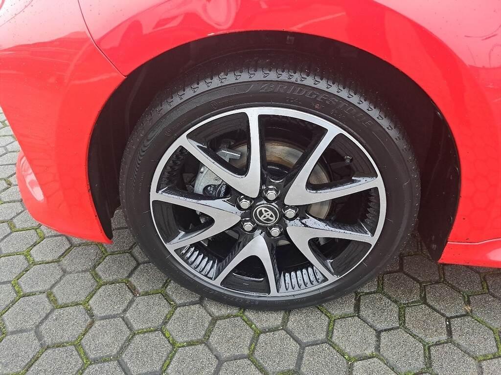 Toyota Yaris 1.5 hybrid Premiere