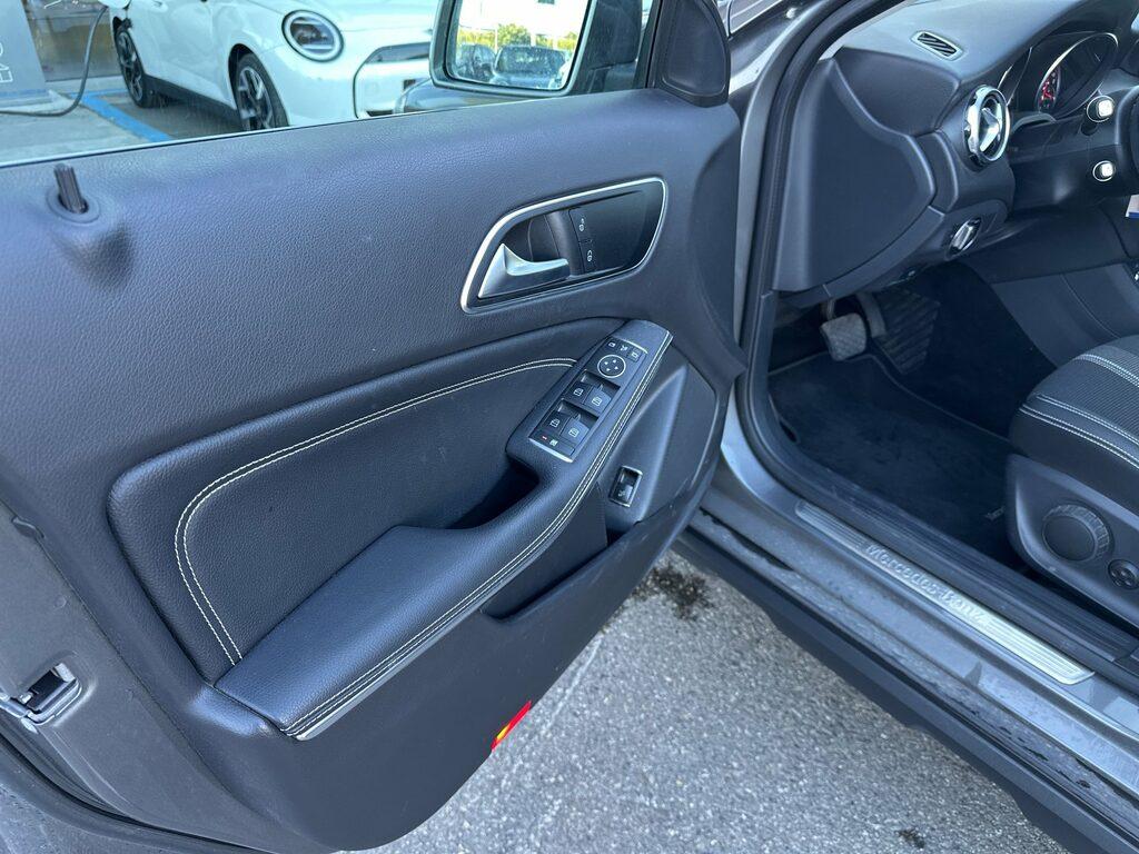 Mercedes GLA 180 Sport auto