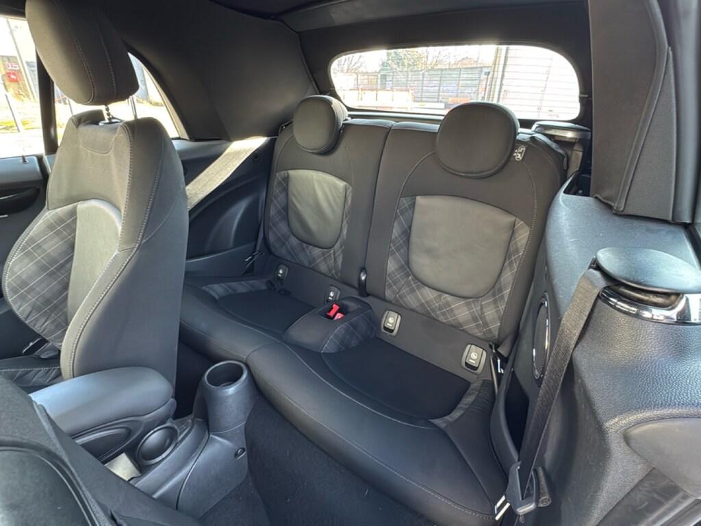 Mini Cooper D Cabrio 1.5 Cooper D Boost Auto