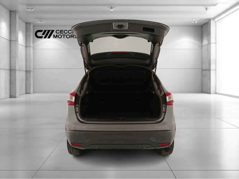 Nissan Qashqai 1.5 dci Tekna 110cv E6
