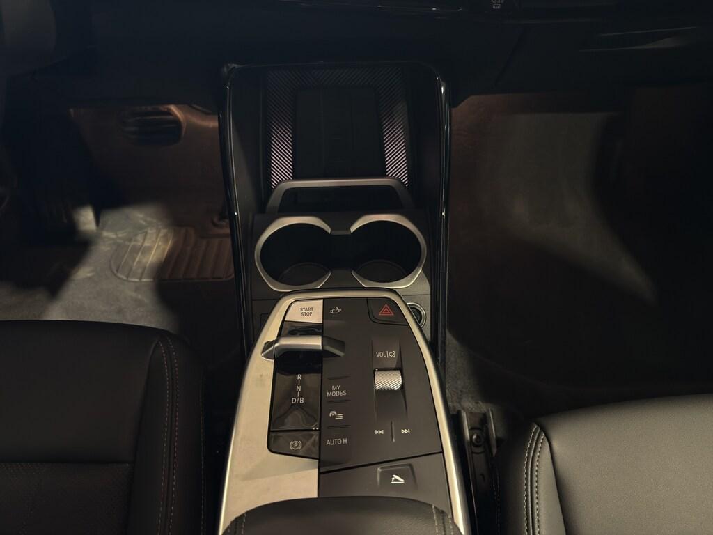 BMW iX1 edrive 20 X-Line