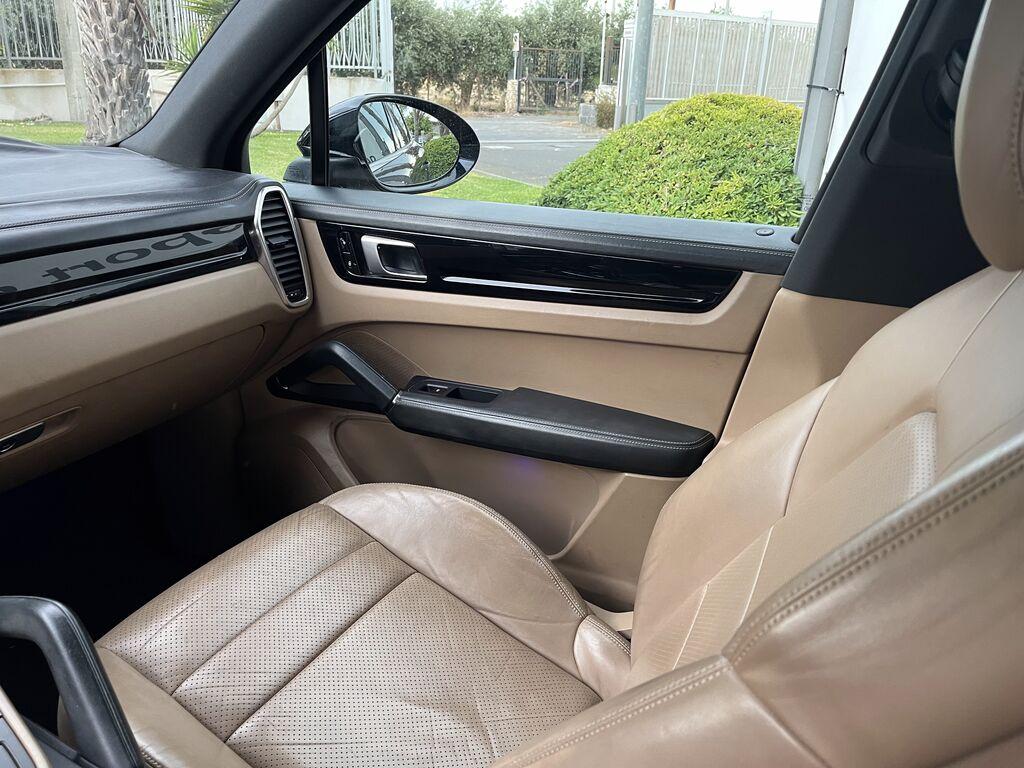 Porsche Cayenne 3.0 tiptronic