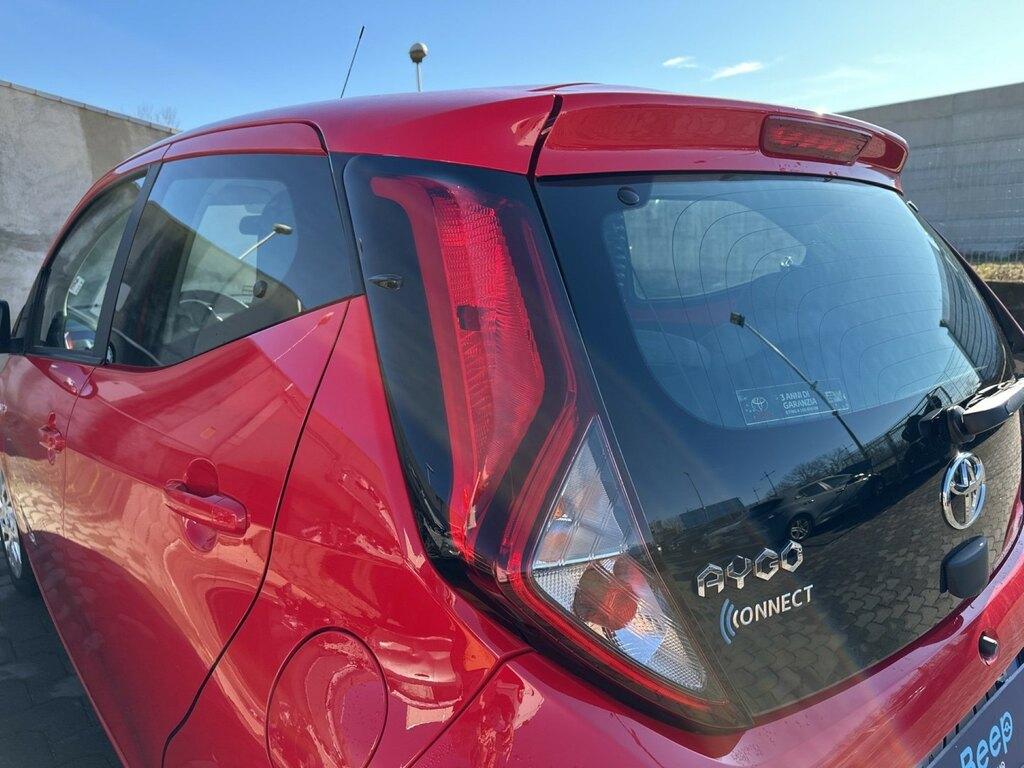 Toyota Aygo 5p 1.0 x-play 72cv