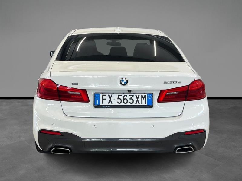 BMW Serie 5 530e xdrive Luxury auto