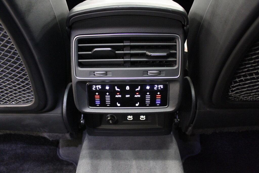 Audi Q8 RS 8 4.0 mhev quattro tiptronic