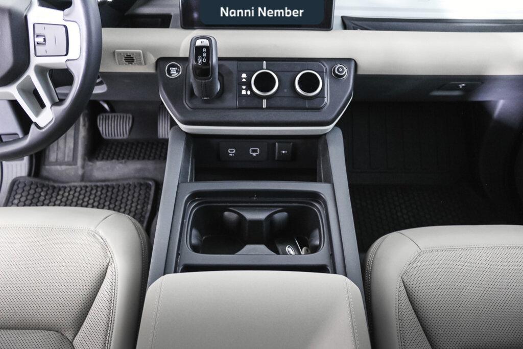 Land Rover Defender 110 3.0d i6 mhev X-Dynamic SE awd 200cv auto