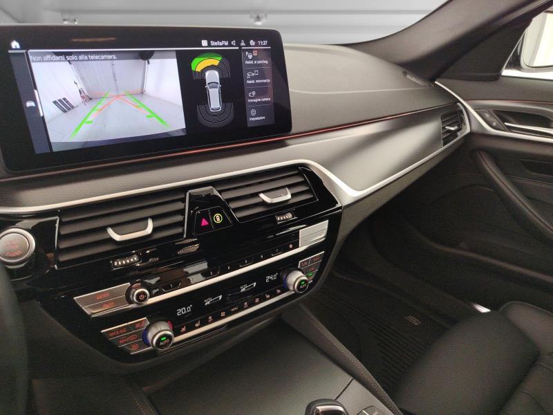 BMW Serie 5 530d Touring mhev 48V xdrive Msport auto