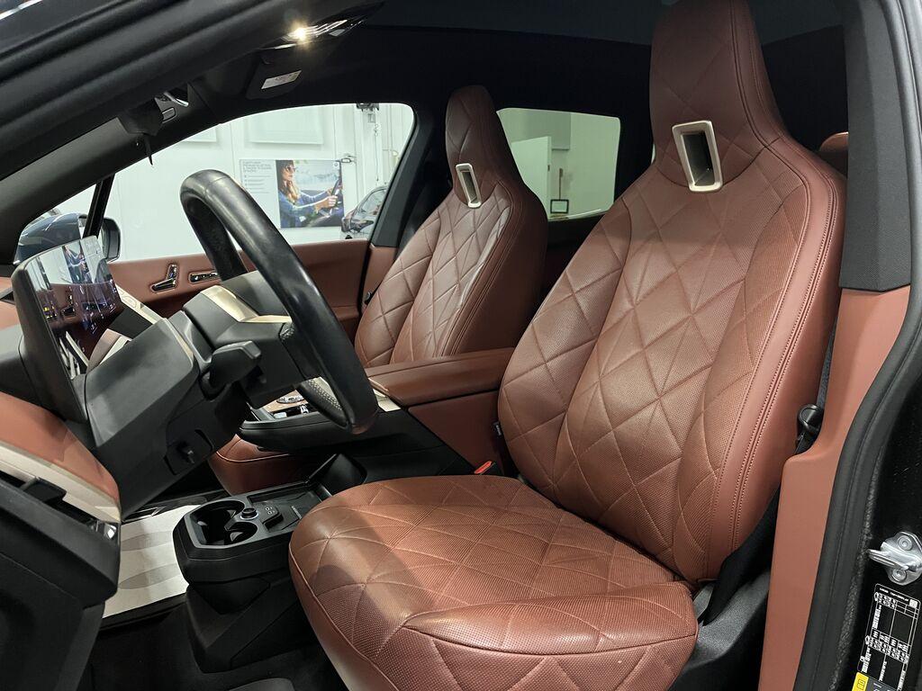 BMW iX xdrive50 pacchetto sportivo