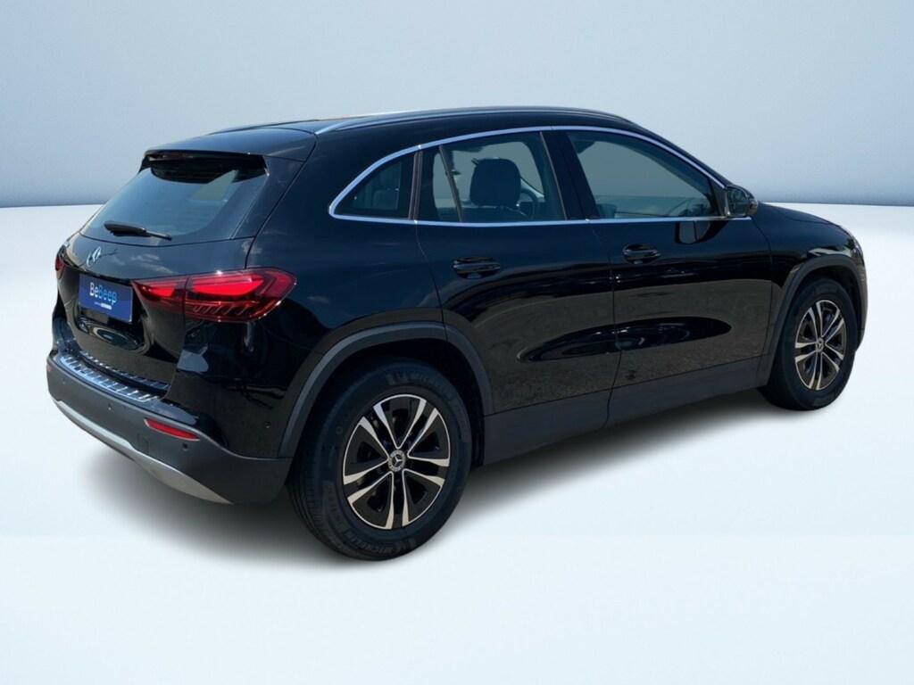 Mercedes GLA 180 d Advanced auto
