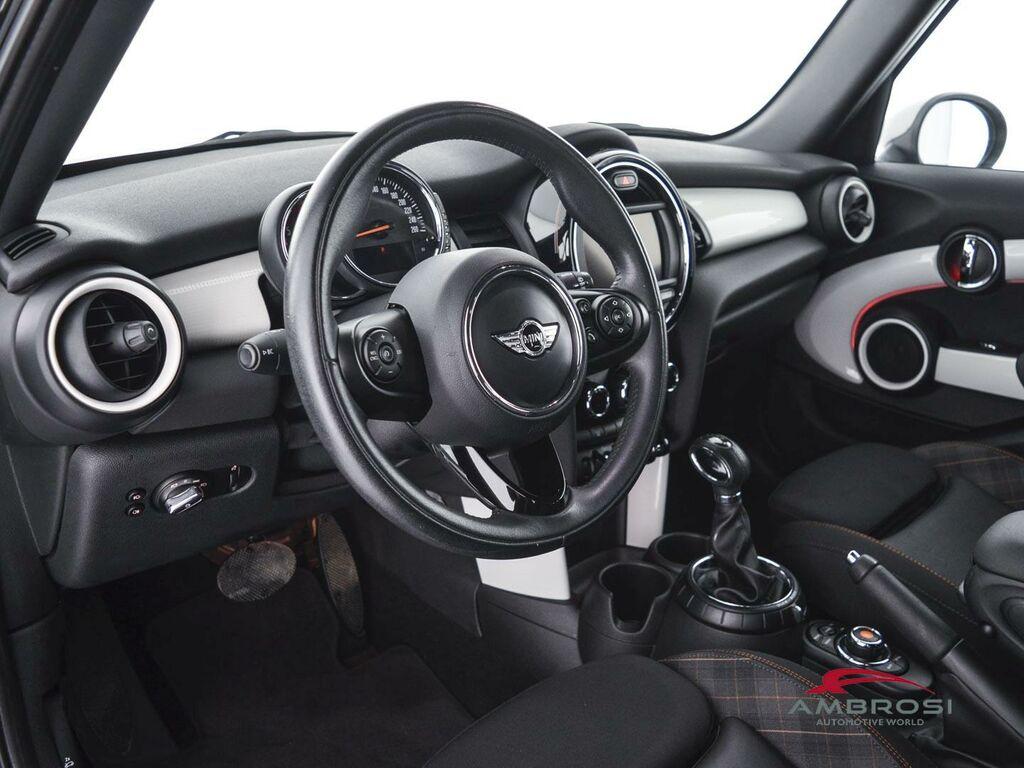 Mini Cooper D 1.5 D Cooper D Seven Auto