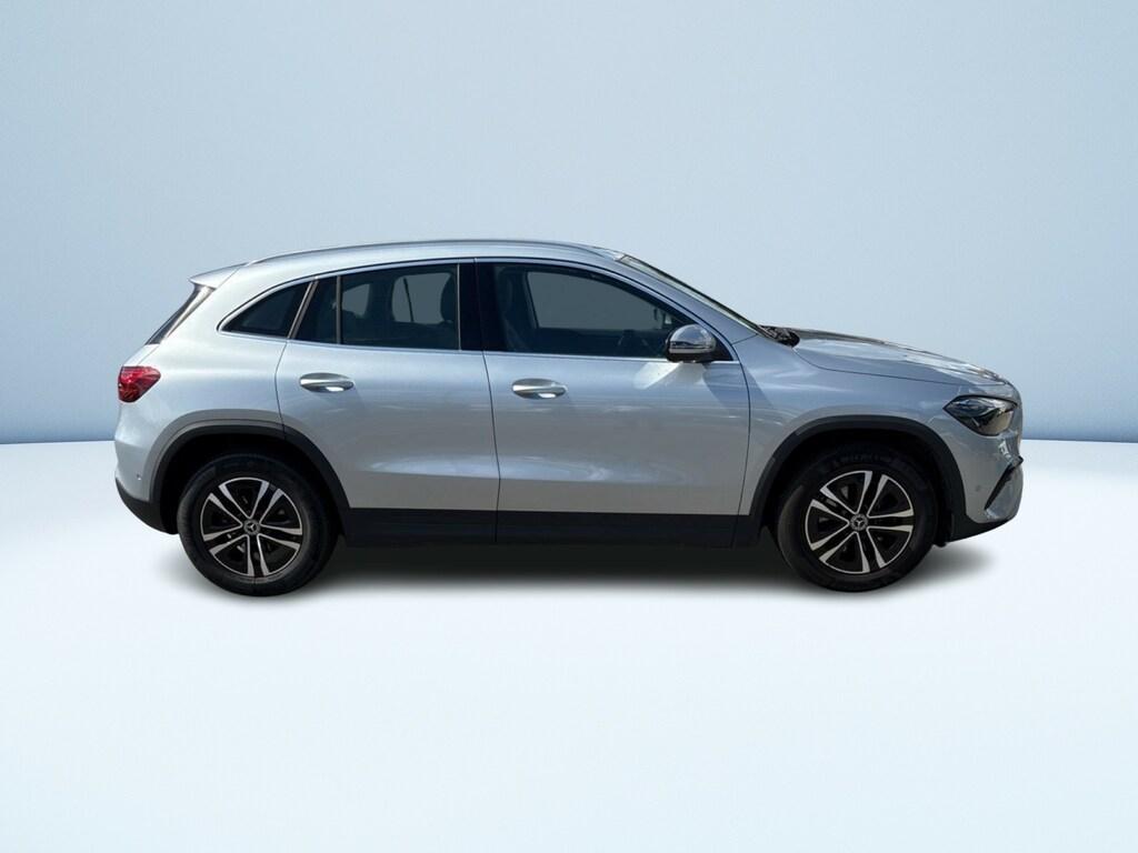 Mercedes GLA 180 d Advanced auto
