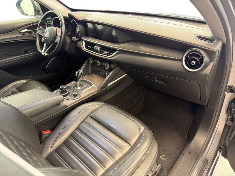 Alfa Romeo Stelvio 2.2 t Executive Q4 210cv auto my19