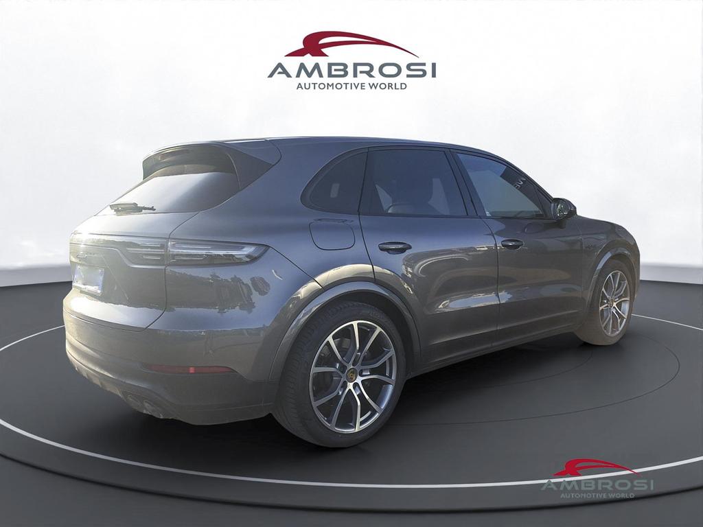 Porsche Cayenne 3.0 e-hybrid tiptronic