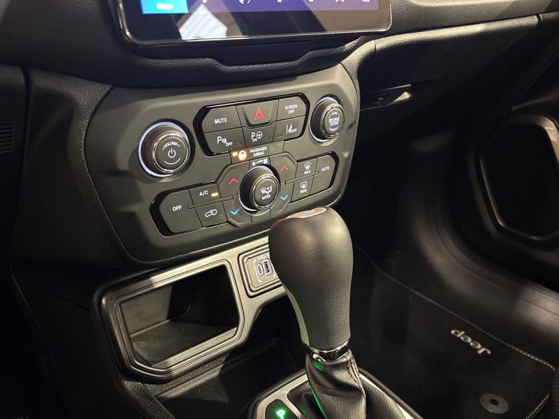 Jeep Renegade 1.5 turbo t4 mhev Summit 2wd dct