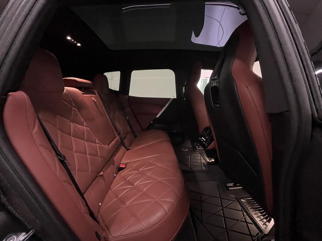 BMW iX xdrive50 pacchetto sportivo