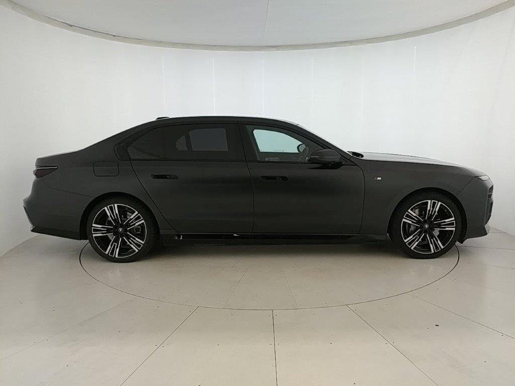 BMW Serie 7 i7 xdrive60 Msport