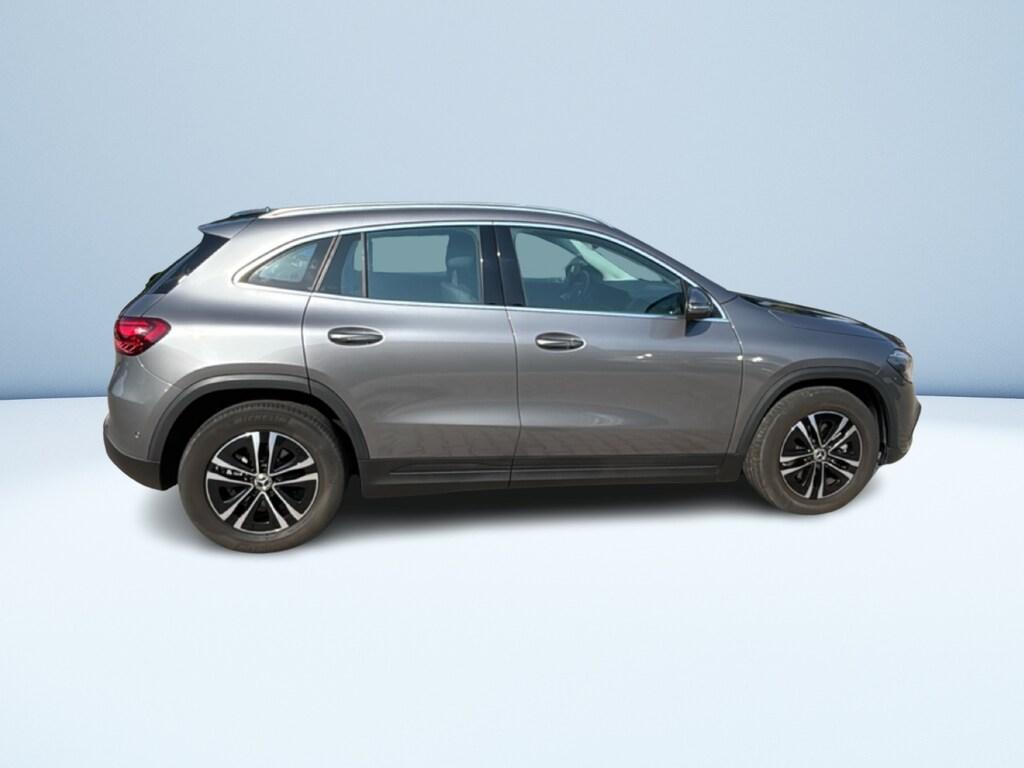 Mercedes GLA 180 d Advanced auto