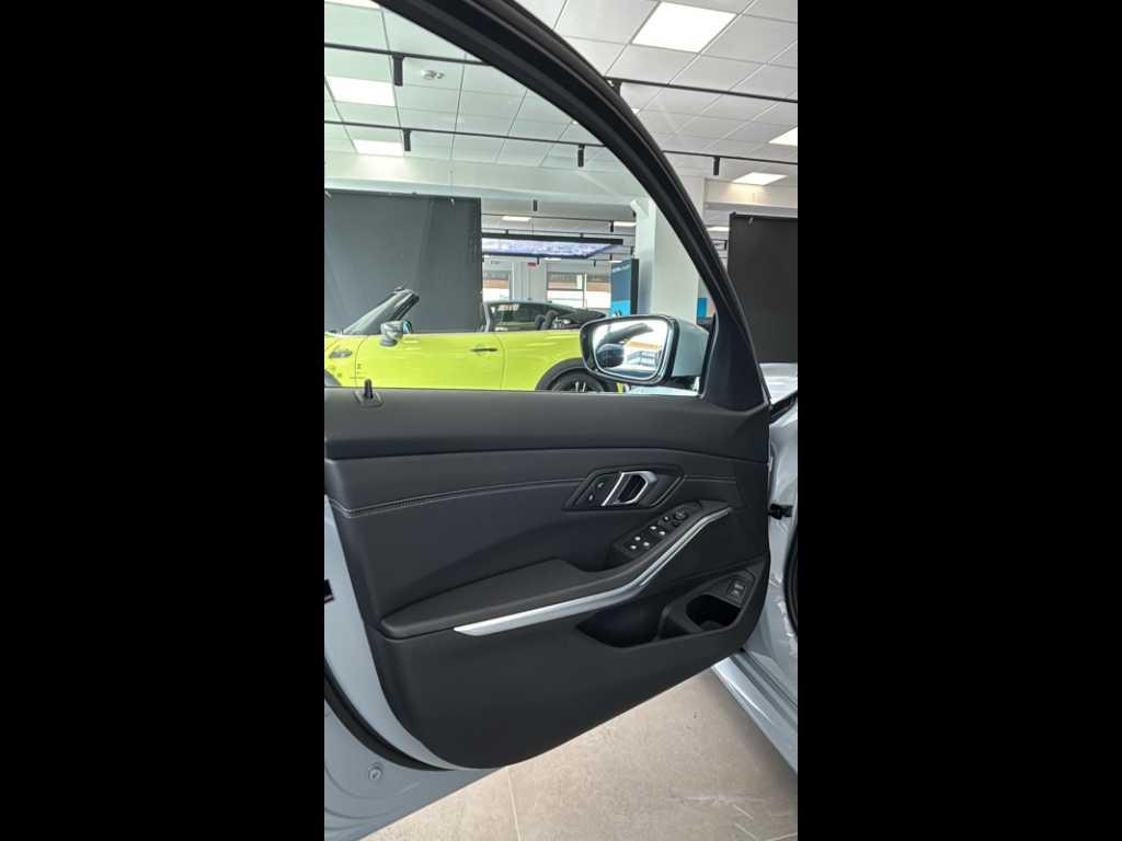 BMW Serie 3 320d Touring mhev 48V xdrive M Sport Pro auto