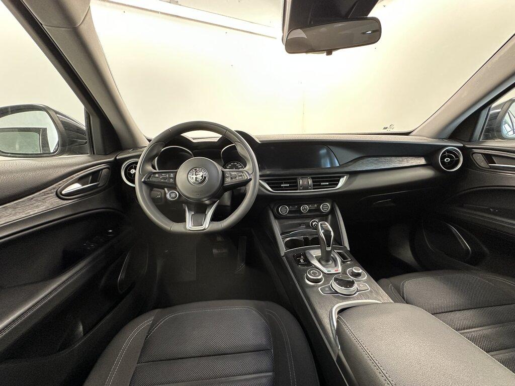 Alfa Romeo Stelvio 2.2 t Business Q4 190cv auto