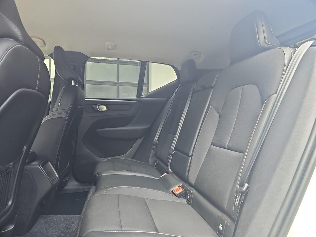 Volvo XC40 2.0 D4 Momentum Pro awd geartronic my21